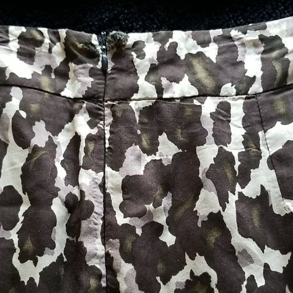 Leopard print short skirt. - Picture 5 of 5